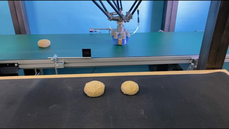 Handhabung von Rohteig mit einem zentrischen SoftGripper 2 ein Teiggreifer mit Schikanen für stabilisierte Beschleunigung